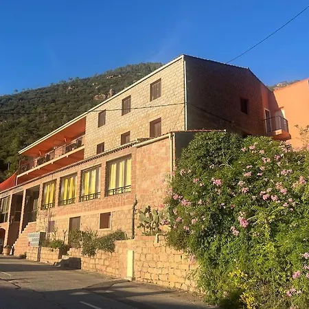 アパート 2 Pour 6 Personnes En A La Nuitee Porto (Corsica)