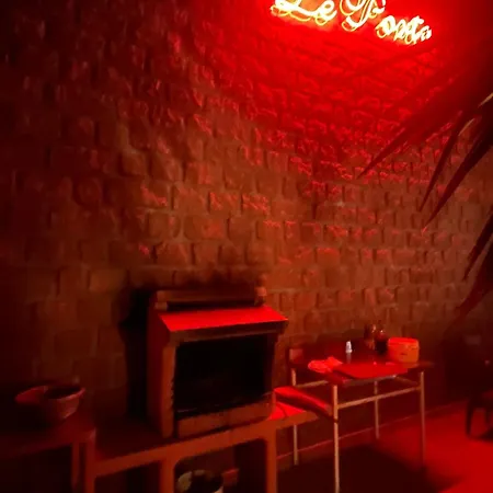 2 Pour 6 Personnes En A La Nuitee Porto (Corsica)