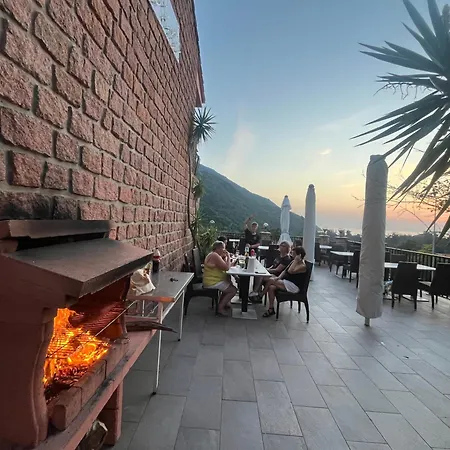 2 Pour 6 Personnes En A La Nuitee アパート Porto (Corsica)
