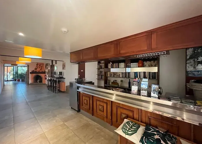 2 Pour 6 Personnes En A La Nuitee דירה