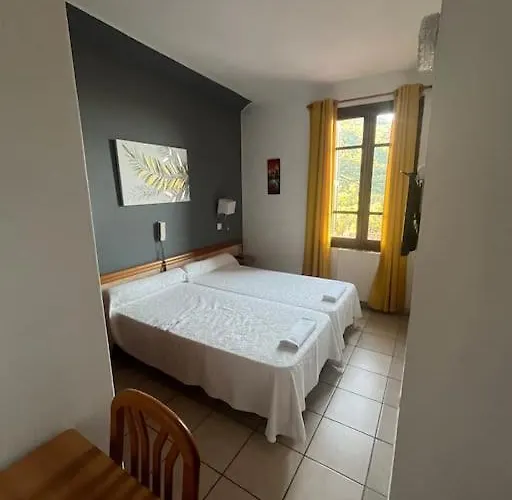 2 Pour 6 Personnes En A La Nuitee アパート Porto (Corsica)